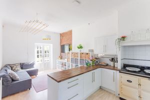 Photo 22- click for photo gallery